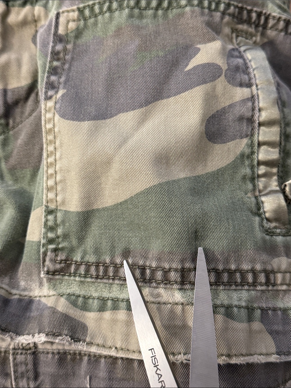 Abercrombie & Fitch Size 4 Y2K Camo Print Mini Skirt Army Brat Sexy 100% Cotton - Picture 9 of 16